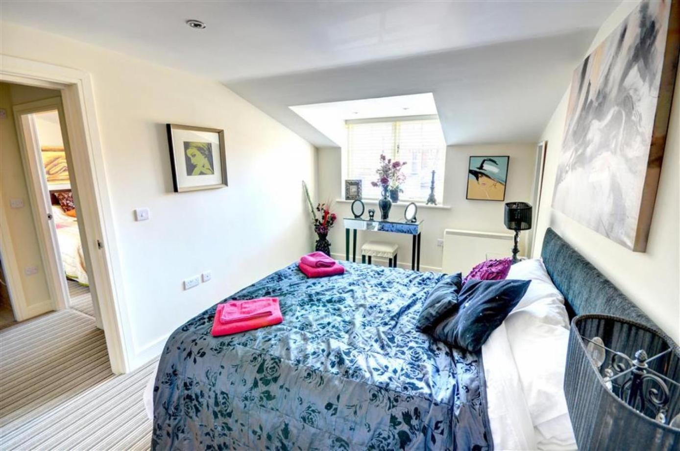 Hotties House - Two-Bed Cottage, Dog-Friendly & Off-Street Parking - スカーバラ エクステリア 写真